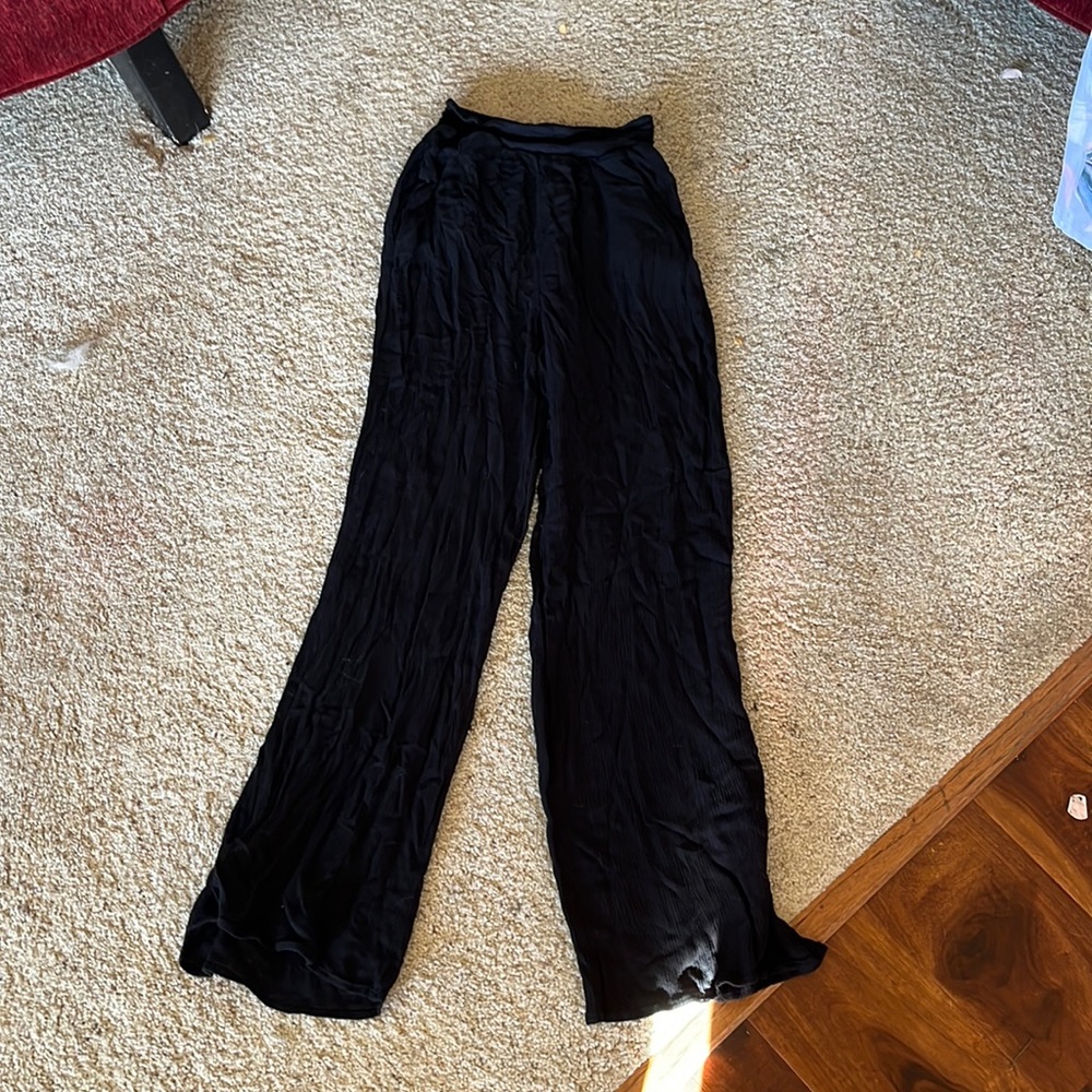 Forever 21 black wide leg pants crinkled gauze style